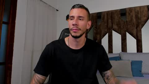 J King online show from April 9, 11:54 pm