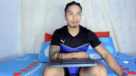 Snapshot of j_musiry chatting on February 26, 3:35 am i am juan musiry independent model online show from February 26, 3:35 am