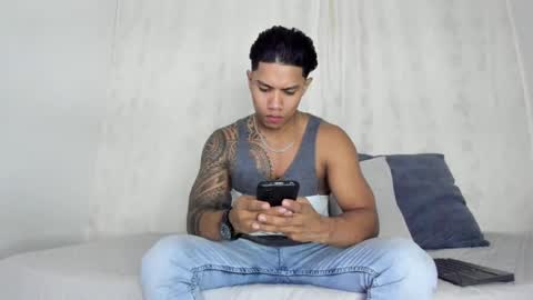 Snapshot of j_musiry chatting on December 30, 4:09 am i am juan musiry independent model online show from December 30, 4:09 am