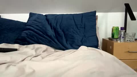 jac31313s online show from January 16, 5:44 pm