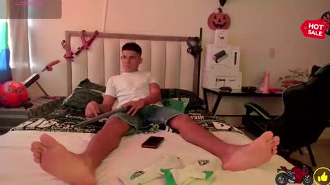Snapshot of jack_castell chatting on October 14, 11:13 am JACK CASTELL online show from October 14, 11:13 am