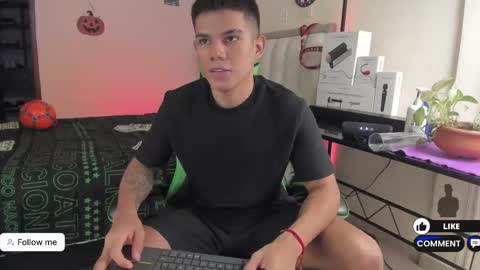 Snapshot of jack_castell chatting on September 30, 12:48 pm JACK CASTELL online show from September 30, 12:48 pm
