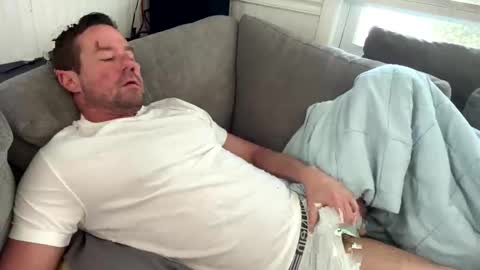 jack_daniels8101 online show from April 19, 2:18 pm