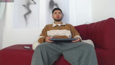    online show from April 9, 12:11 pm