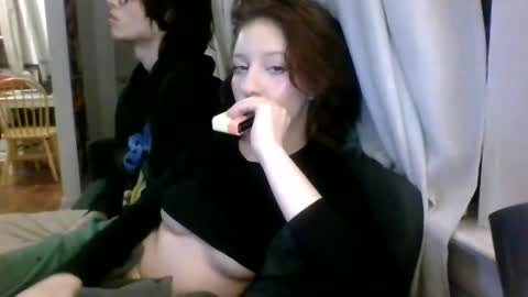 Snapshot of jackievilleof chatting on December 16, 12:04 am sophi scott online show from December 16, 12:04 am
