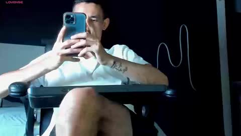 Snapshot of jackk_ho chatting on September 23, 9:43 pm Jack online show from September 23, 9:43 pm