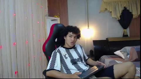 JAKSON online show from March 6, 7:40 am