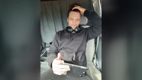 jacksonbutts online show from May 28, 1:58 am