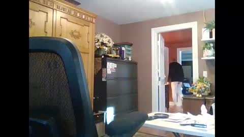 Snapshot of jacktoome383324 chatting on March 3, 12:50 pm jacktoome383324 online show from March 3, 12:50 pm