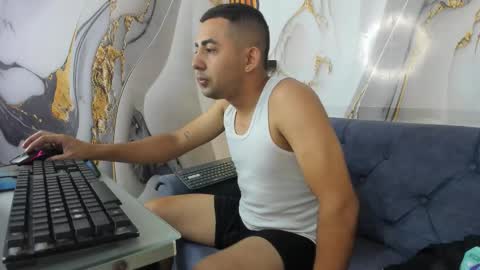 Snapshot of jacob_latinboy chatting on October 16, 12:49 pm Jacob online show from October 16, 12:49 pm