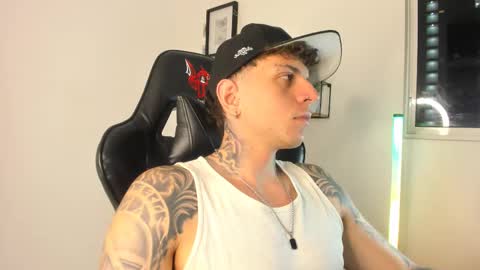 jacobb116 online show from February 23, 2:40 am