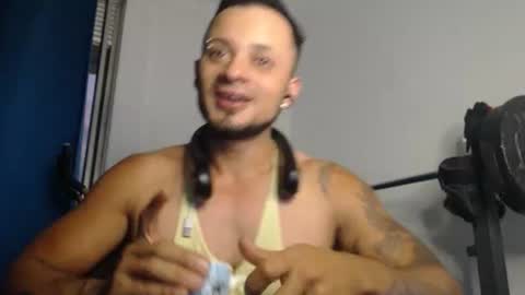 jacobjamess online show from February 4, 11:27 pm