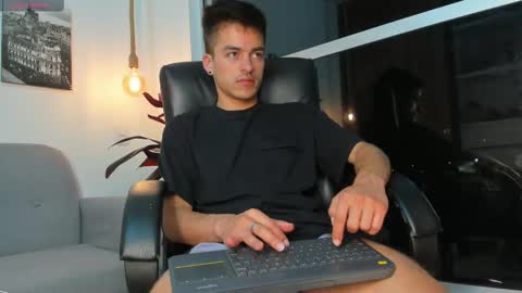 JACOB STONES online show from February 26, 5:35 am