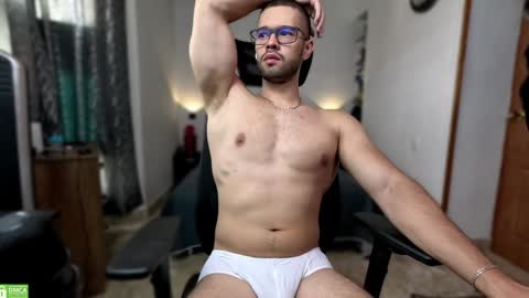 Snapshot of jacobt77 chatting on December 28, 3:59 pm Jacob online show from December 28, 3:59 pm