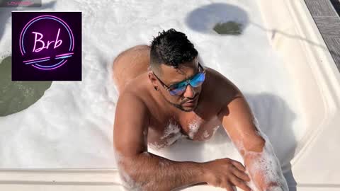 Snapshot of jacoob_woods chatting on February 14, 6:02 am daddy sir master bear online show from February 14, 6:02 am