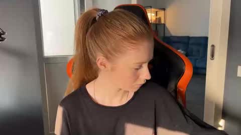 Jacques  Emily  online show from November 12, 6:16 am