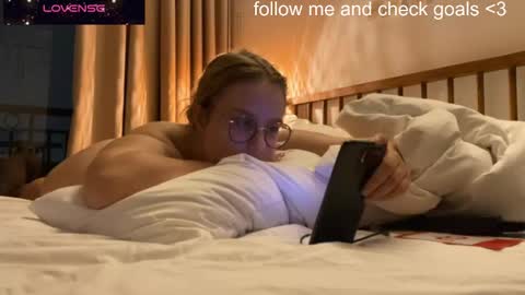 jacywinslat online show from December 19, 4:02 pm