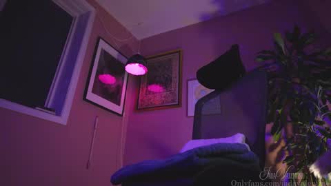 Jada online show from November 27, 4:31 am