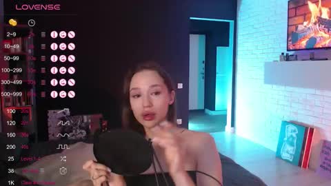 Jade online show from November 29, 6:37 pm