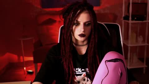 jade_castle online show from May 14, 5:00 pm