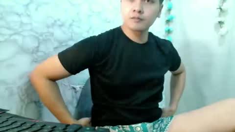 jade_halo online show from May 10, 12:55 pm