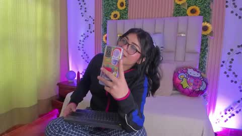 Snapshot of jade_nm chatting on October 4, 5:22 pm ade online show from October 4, 5:22 pm