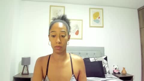 Snapshot of jade_obi chatting on September 12, 3:25 pm Jade smile online show from September 12, 3:25 pm
