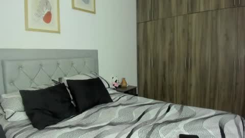 Snapshot of jade_obi chatting on September 18, 4:22 pm Jade smile online show from September 18, 4:22 pm