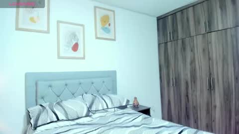 Jade smile online show from November 29, 5:20 pm