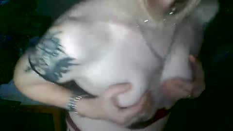 Jademinx online show from February 10, 5:05 pm