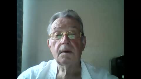 Snapshot of jahanc01 chatting on September 30, 5:51 am Malko online show from September 30, 5:51 am