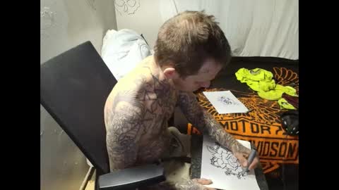 showingitoff online show from March 12, 4:27 am