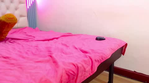 MY NAME IS JAKE AND HEIDY online show from February 27, 6:22 pm