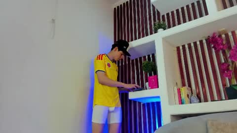 Jake online show from June 18, 4:40 am
