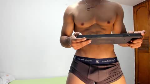 jake_hill1 online show from February 12, 5:47 am