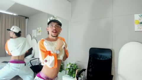 Jake  online show from June 4, 8:04 pm