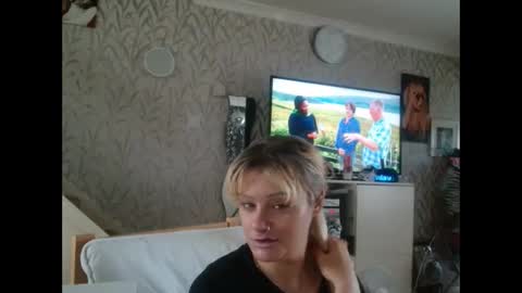 Snapshot of jakkilouise chatting on February 26, 3:21 pm JAKKI LOUISE pornstar online show from February 26, 3:21 pm