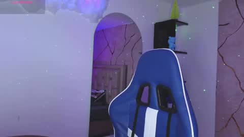 james_cr online show from May 11, 12:34 pm