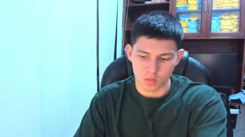 Snapshot of james_cr chatting on February 24, 10:14 pm james_cr online show from February 24, 10:14 pm