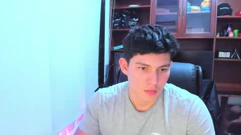 Snapshot of james_cr chatting on February 4, 6:14 am james_cr online show from February 4, 6:14 am