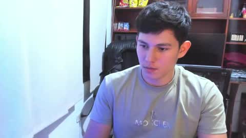 Snapshot of james_cr chatting on February 7, 6:24 am james_cr online show from February 7, 6:24 am