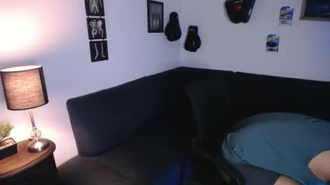 james_cr online show from March 19, 2:06 am