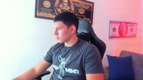 Snapshot of james_cr chatting on March 3, 8:43 pm james_cr online show from March 3, 8:43 pm