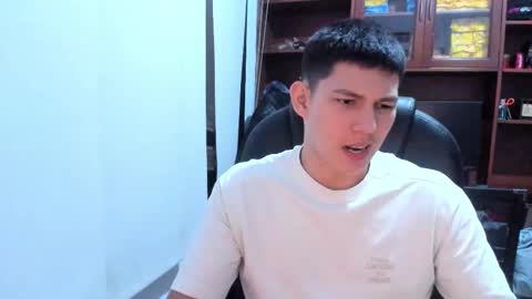 Snapshot of james_cr chatting on February 22, 10:09 pm james_cr online show from February 22, 10:09 pm