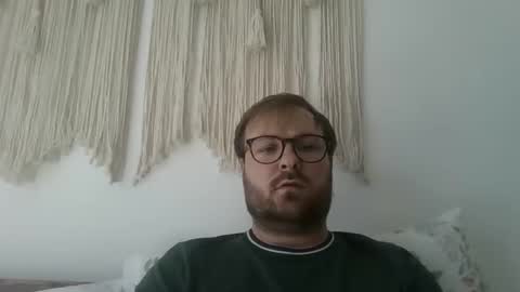 James Heron online show from April 22, 2:02 pm