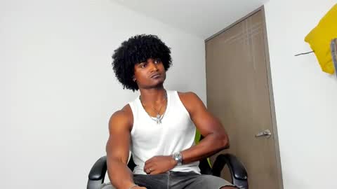 james_makony_1 online show from January 29, 11:09 am