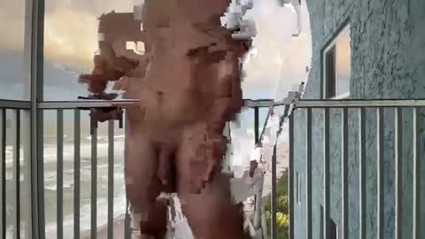 Snapshot of jamescahn1990 chatting on October 25, 10:21 pm jamescahn1990 online show from October 25, 10:21 pm