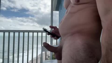 Snapshot of jamescahn1990 chatting on October 28, 5:36 pm jamescahn1990 online show from October 28, 5:36 pm