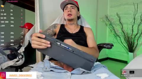 jamesdekker online show from September 15, 9:38 pm