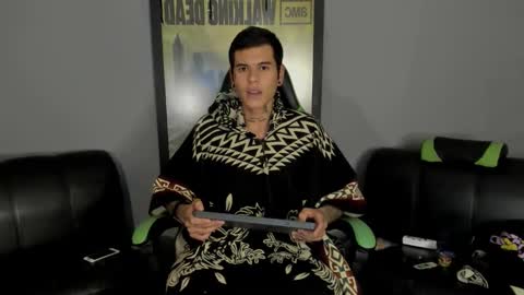 Snapshot of jamesinked_ chatting on March 9, 3:32 am Jamesinked  online show from March 9, 3:32 am